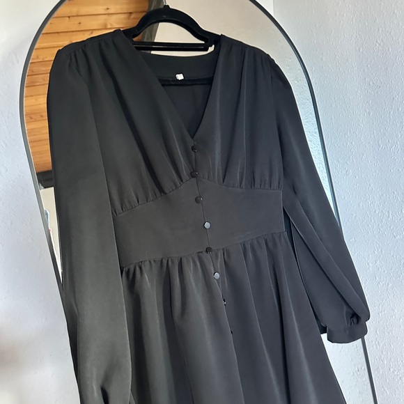 New Black Midi Dress - Picture 2 of 3